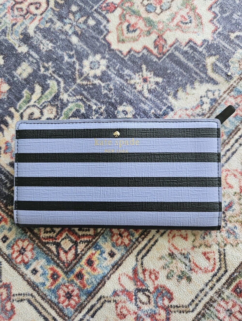 Kate Spade New York Fairmont Square Lacey Wallet. Authentic